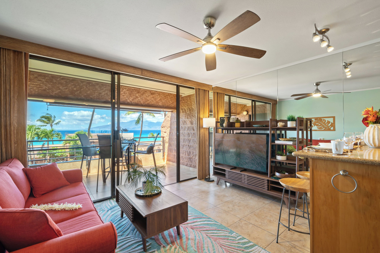 Interior 2, Spectacular 1BR Ocean Views w Pool - Kuleana 321, Maui