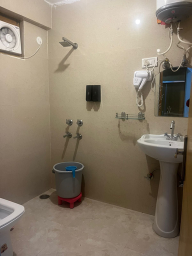 Bathroom 3, Mirage Grand, Kangra