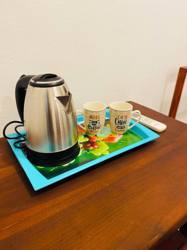 Coffee and/or coffee maker, The Royal Ember, Pothuvil