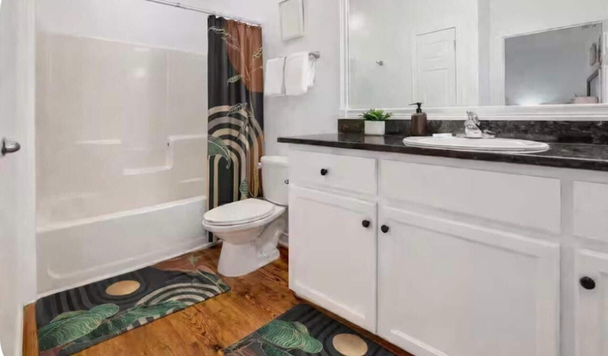 Bathroom 4, White Sands Beach House Sleeps 10 With Pool, Baldwin