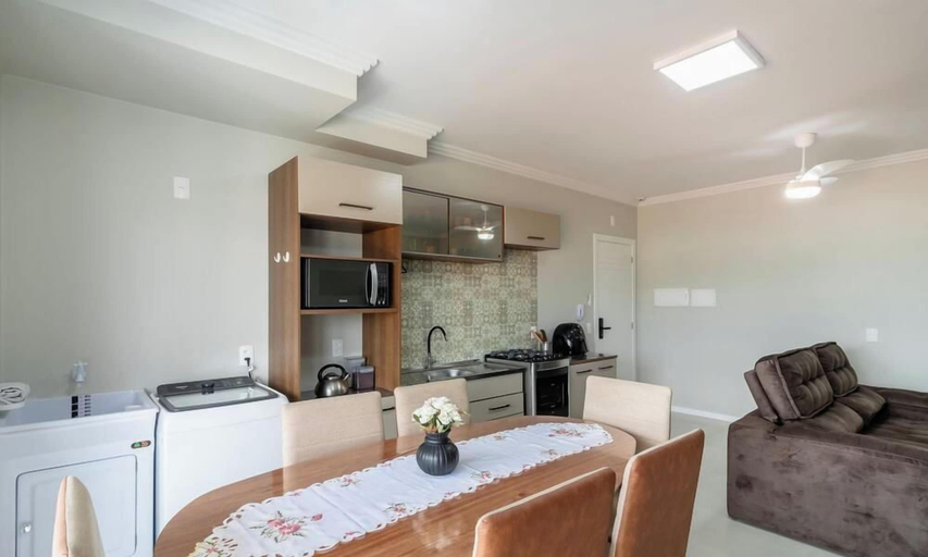 Private kitchen, Apt in Cond. w Pool, 650m fr/ Beto Carrero Lav0308, Penha