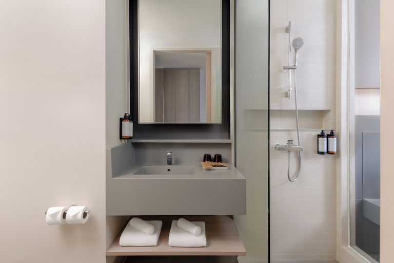 Bathroom 5, Mercure Bangkok Siam, Pathum Wan