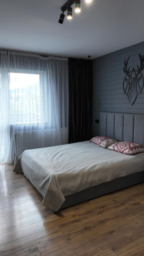 Bedroom 2, Кам'янии двір, Iaremchans'ka