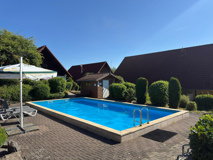 Others 5, Ferienwohnung mit Loggia im Teutoburger Wald, Höxter