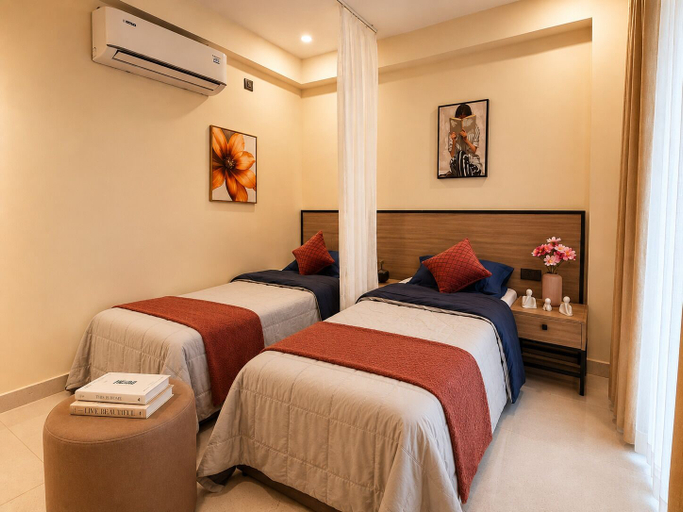 Room 5, C Suites Cardiff, Bangalore