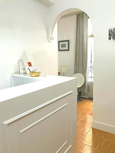 Others 5, Hostal Los Arcos, Madrid