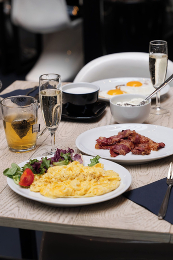 Food & Drinks, Amosa Liège City Centre Apart Regence 10, Liège