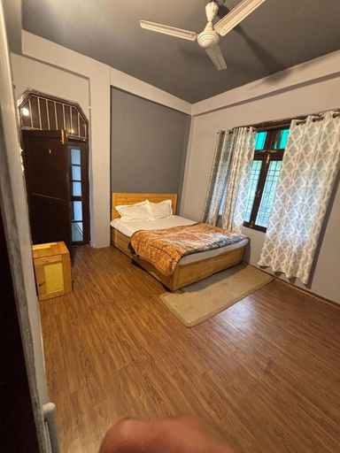 Room 5, The Locals Bir, Mandi