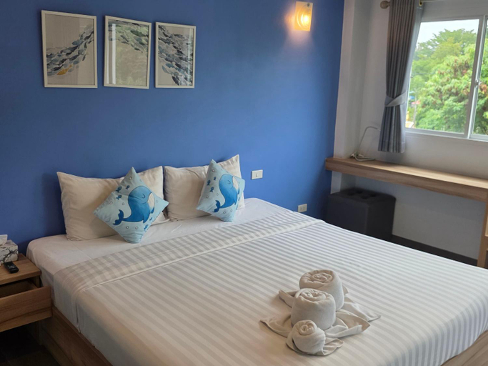 Bedroom 2, Bleu Marine Sattahip Hotel, Sattahip