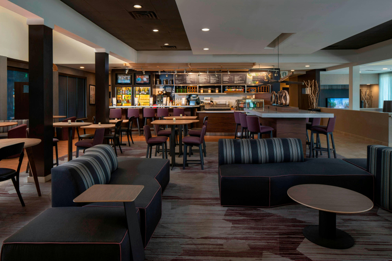 Food & Drinks 5, Courtyard Nashville Brentwood, Williamson