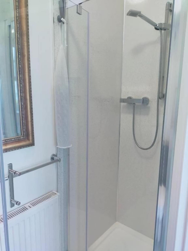 Bathroom 3, The Groveside Guest House, Devon