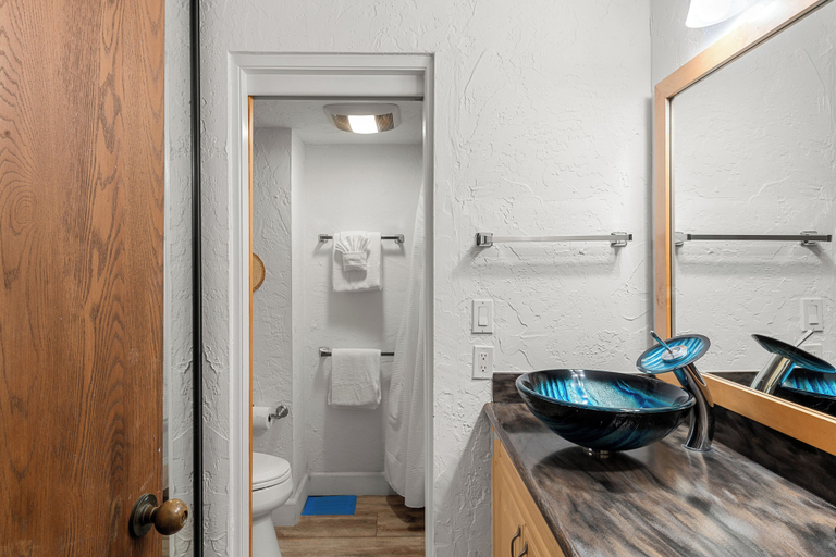 Interior 3, Peaceful Studio With Ocean-view Lanai-papakea C204, Maui