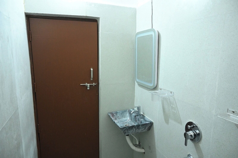 Bathroom 3, Raghava Residency & Banquet Hall, Ranga Reddy