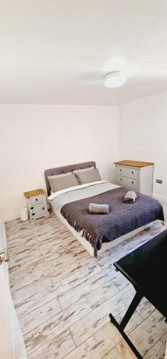 Room 2, City centre lovely 2 Bedroom Apartment., Leicester