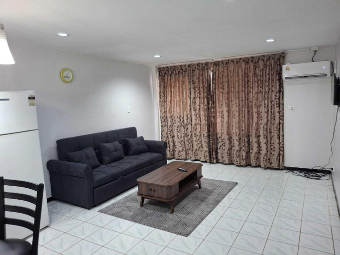 Living area 4, PVV Nadi Airport Apartment, Ba