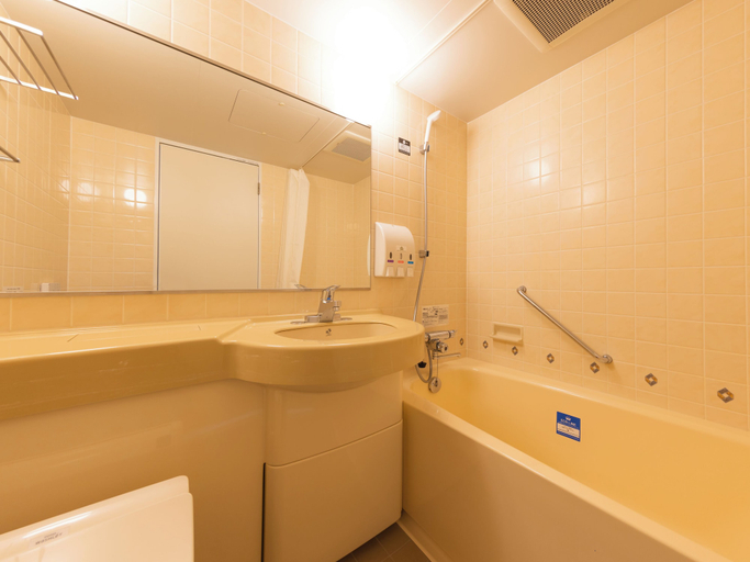 Bathroom 4, APA Hotel Akita Senshu Koen, Akita