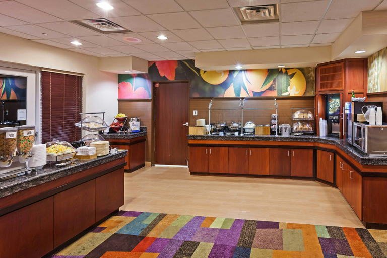 Food & Drinks 4, Fairfield Inn and Suites by Marriott Austin Northwest/Domain, Travis