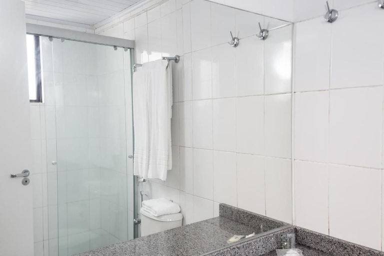 Bathroom 4, Master Express Moinhos de Vento, Porto Alegre
