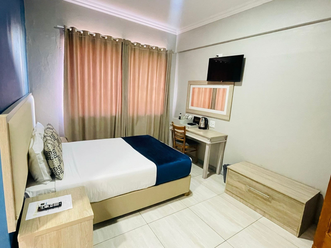 Bedroom 4, Regal Inn North Beach, eThekwini