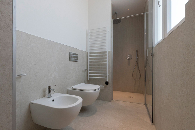 Bathroom 4, Grow Green, Monza and Brianza