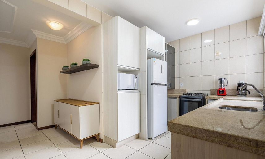 Private kitchen, Apt one Block From the Beach With Barbecue Esa0304, Balneário Arroio do Silva