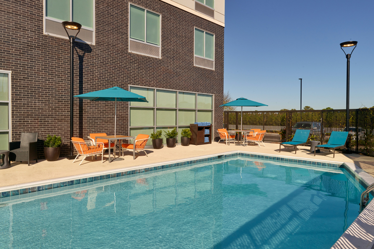 Sport & Beauty, Hampton Inn & Suites Fultondale Birmingham I 65, AL, Jefferson