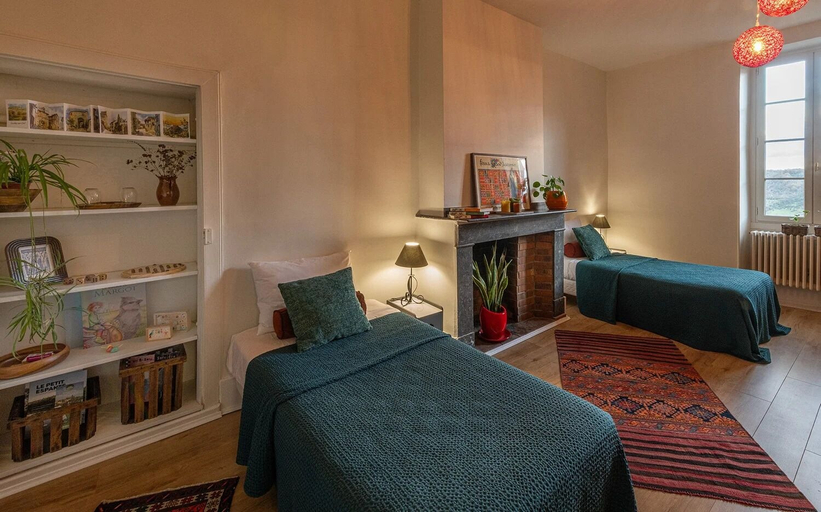 Bedroom 2, Maison Bakéa, Tarn