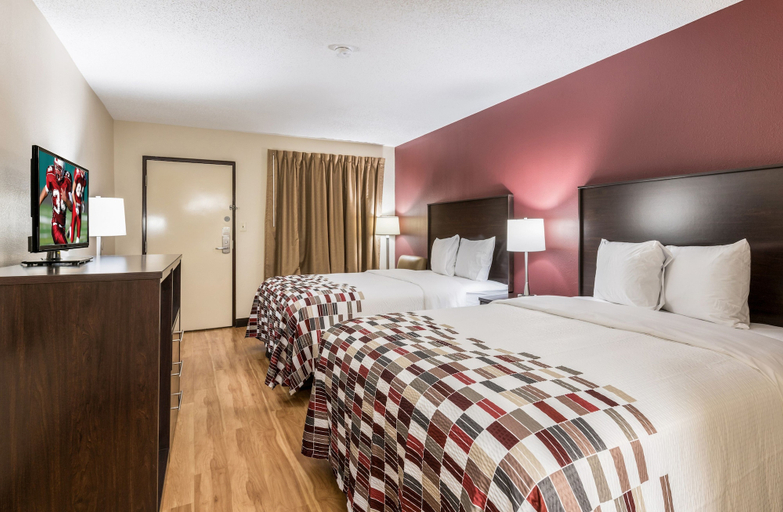 Bedroom 3, Red Roof Inn Indianapolis - Castleton, Indianapolis