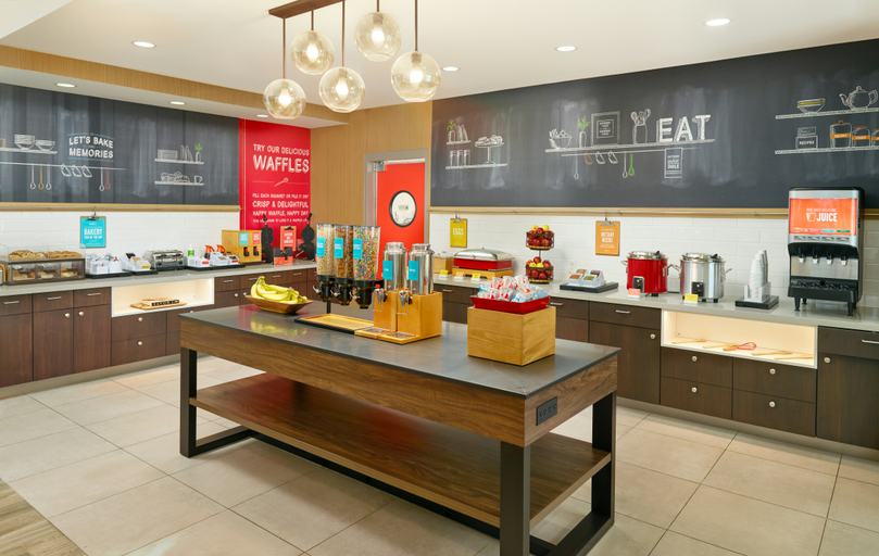 Food & Drinks 4, Hampton Inn & Suites Fultondale Birmingham I 65, AL, Jefferson