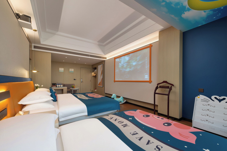Bedroom 2, Ramada by Wyndham Zhangjiajie Tianmen Mountain, Zhangjiajie