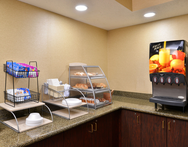 Food & Drinks 5, Red Roof Inn & Suites Columbus - West Broad, Franklin