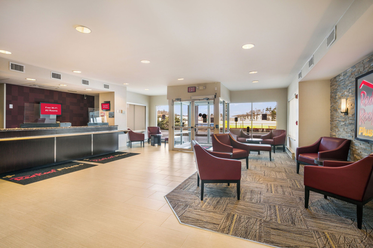 Others 5, Red Roof Inn PLUS+ Boston - Logan, Essex