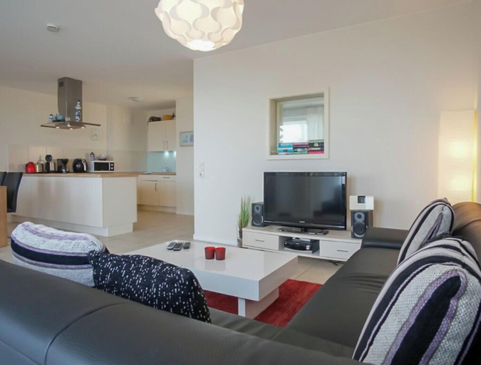 Living area 3, Holiday Apartment With 2 Bedrooms, Ostholstein