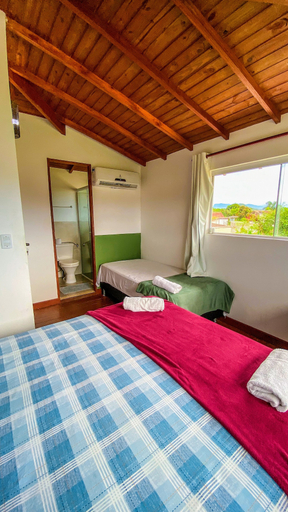 Room 2, Chalé tucano, Cunha