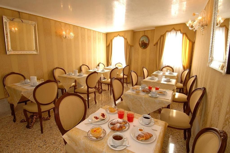 Food & Drinks 4, Hotel Canal, Venezia