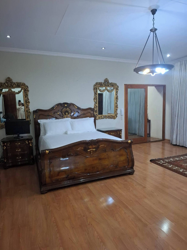 Room 5, Aaybee Recreational Place, City of Johannesburg