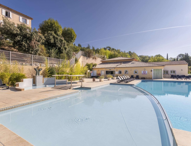 Primary image, Apartment for 4 With Private Terrace, Var