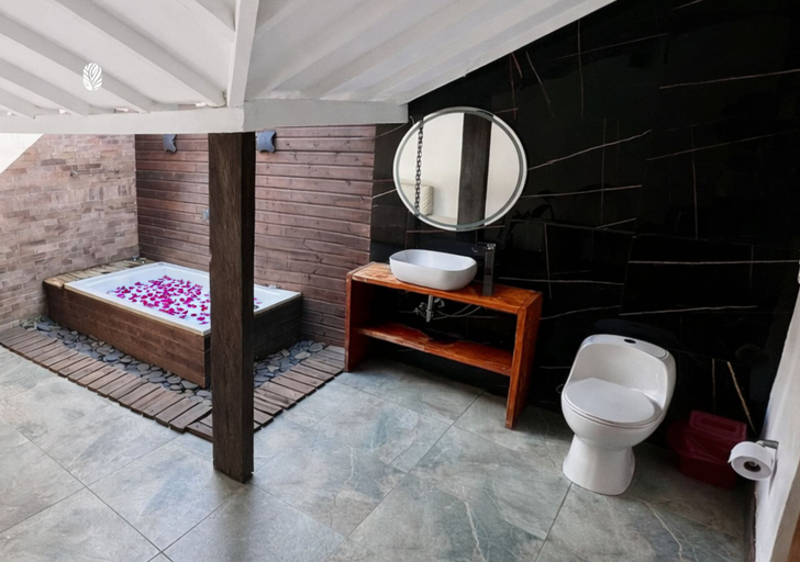Bathroom 3, All Natural Glamping, Copacabana