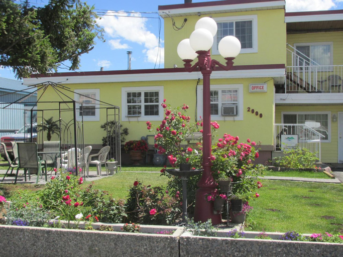 Exterior & Views 2, Travellers Motel, East Kootenay