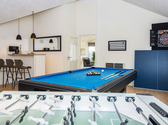 Interior 3, 5 Star Holiday Home in Romo, Tønder