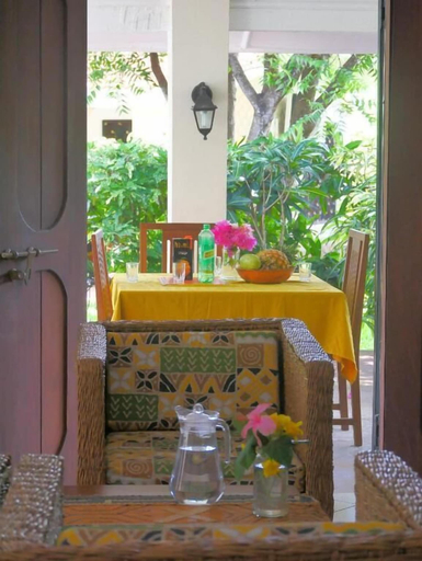 Dining, Diani Cottages, Msambweni