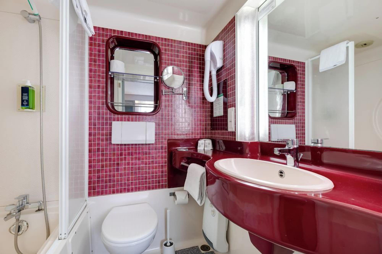 Bathroom 4, Brit Hotel Confort Rouen Nord - Eden, Seine-Maritime