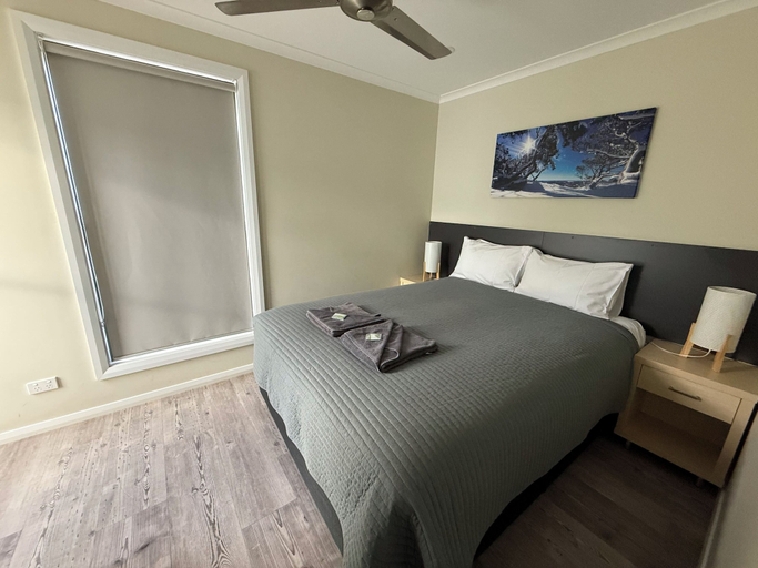 Room 2, Tiny Away Stay – Mann River, Clarence Valley Bal