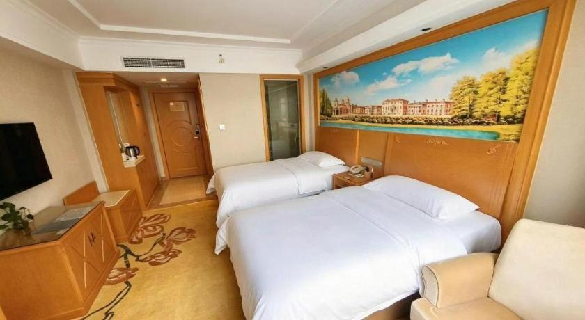 Bedroom 2, Vienna Hotel Guangxi Guilin Yongfu Station, Guilin