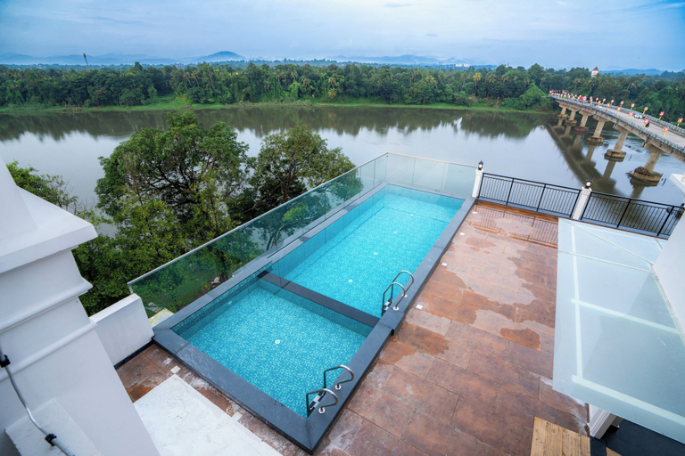 Rooftop pool 2, Travancore Palace, Cochin, Ernakulam