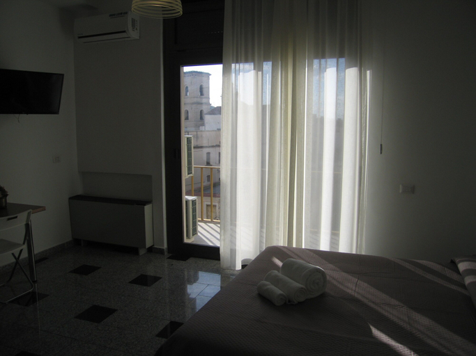 Room 3, business.apartments, Foggia
