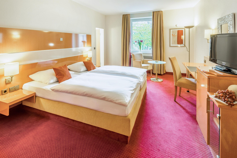 Bedroom 2, Essener Hof Sure Hotel Collection by Best Western, Essen