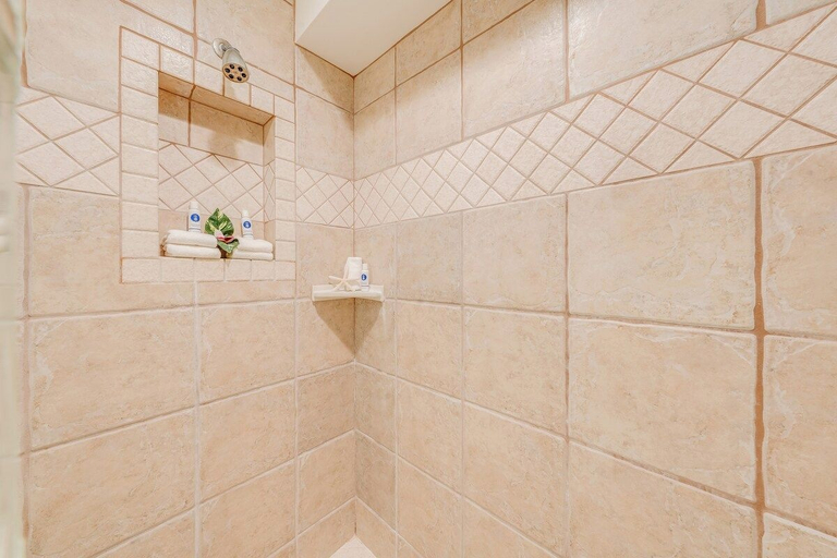 Bathroom 3, Remodeled Studio w AC Pool & Exclusive Beach Cabana - Maui Eldorado J222, Maui