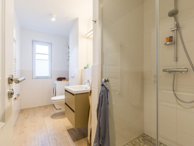 Bathroom 4, Holiday Apartment With 1 Bedroom, Vorpommern-Rügen