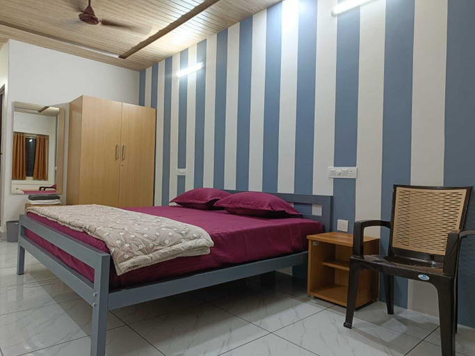 Room 5, Hotel Deewan Saray, Nainital